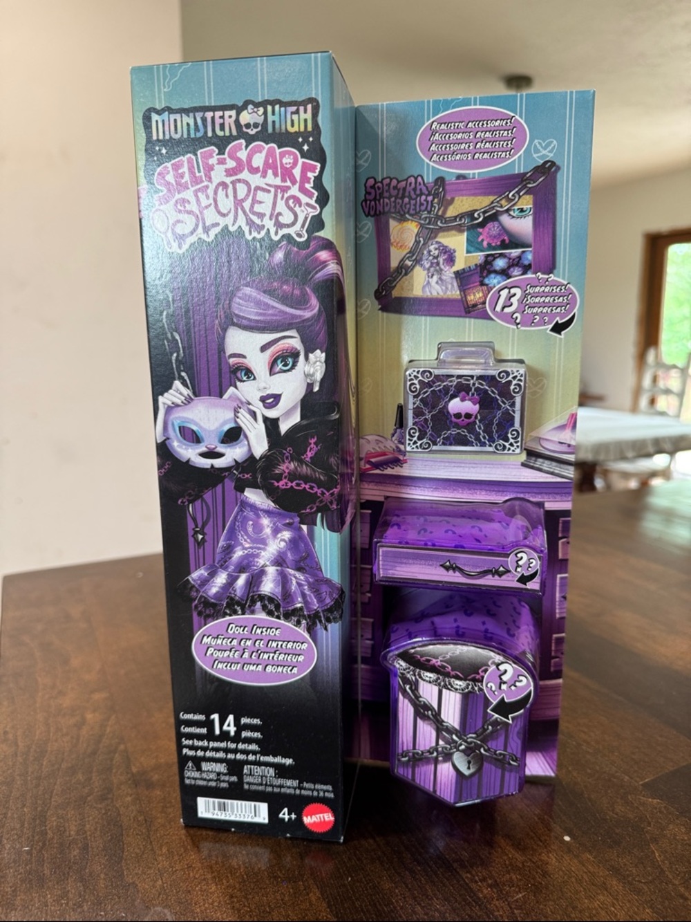 Monster High Self-Scare Secrets Spectra Vondergeist Playset - Purple